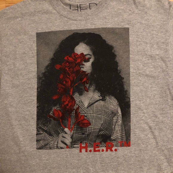 New “H.E.R” crop top size Medium without tag - Picture 2 of 4